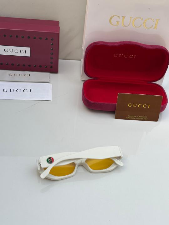 GUUCI SUNGLASSES