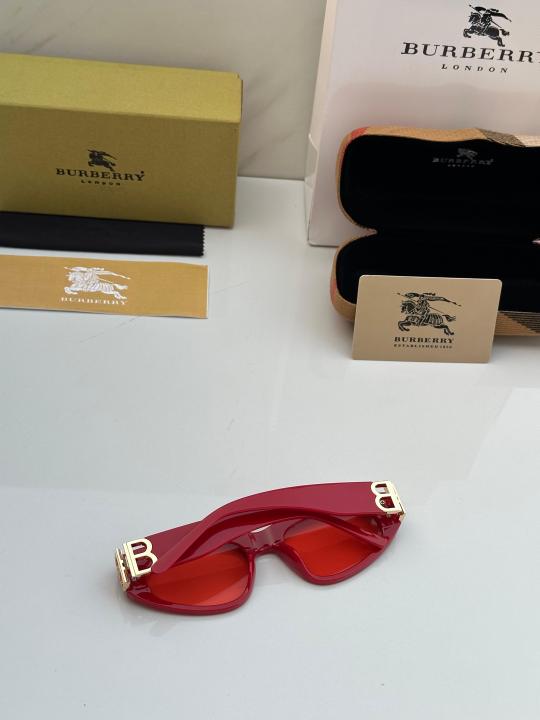 BURBERRY SUNGLASSES